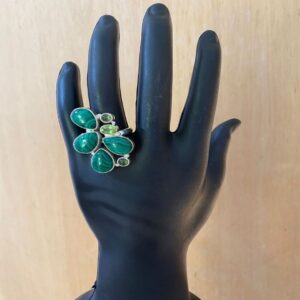Anel elaborado Malaquita